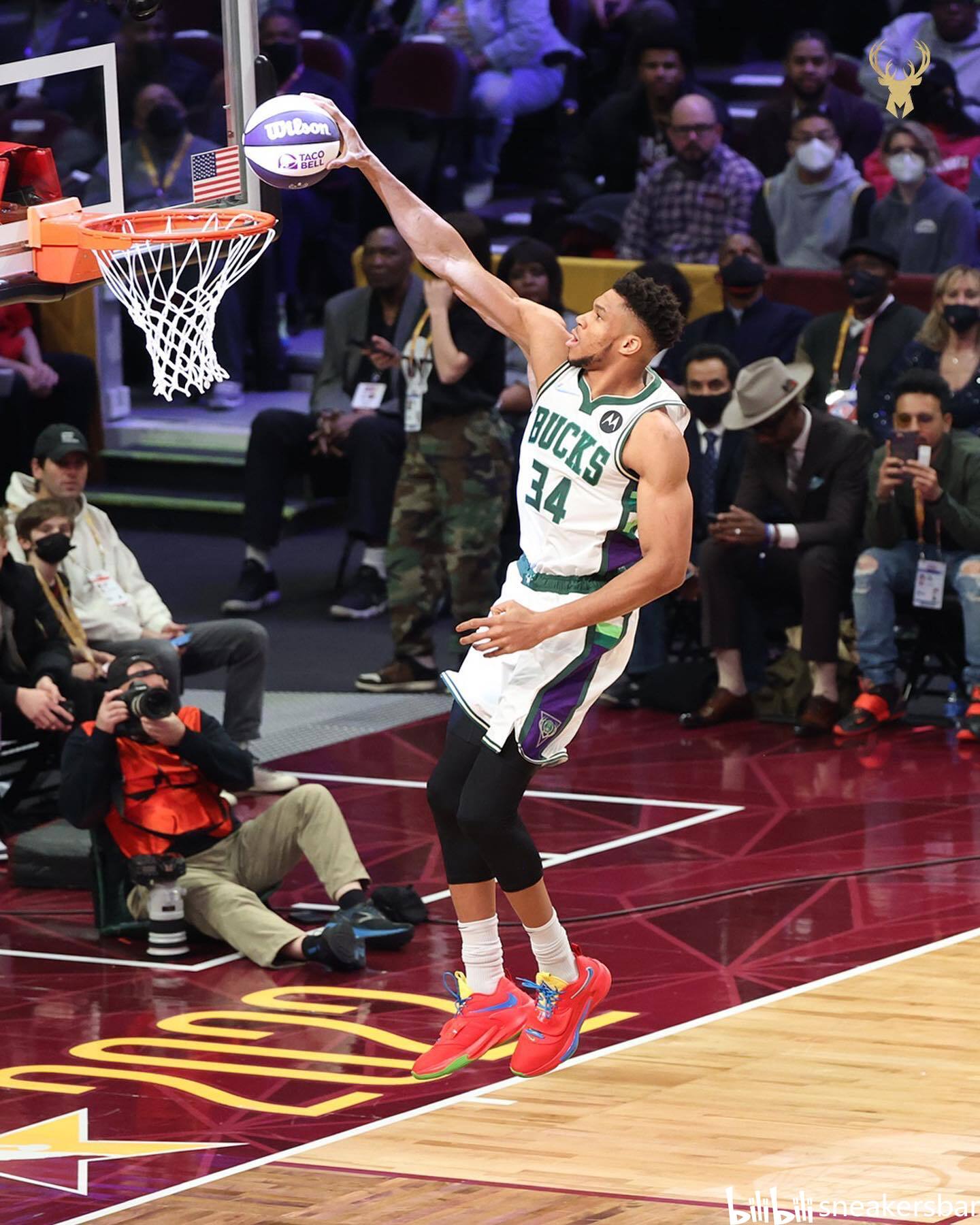 官方：切尔西门将罗伯特·桑切斯当选PFA11月最佳球员